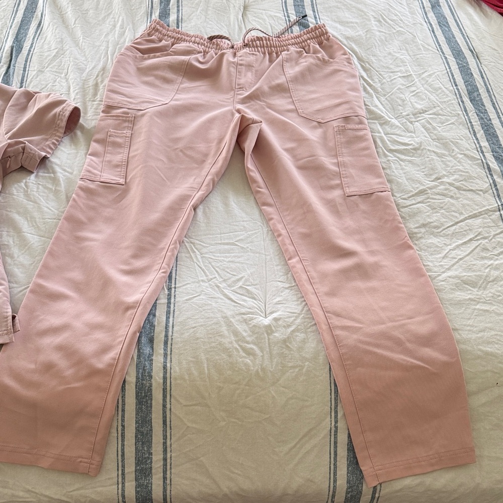 Jaanuu Scrubs Pink